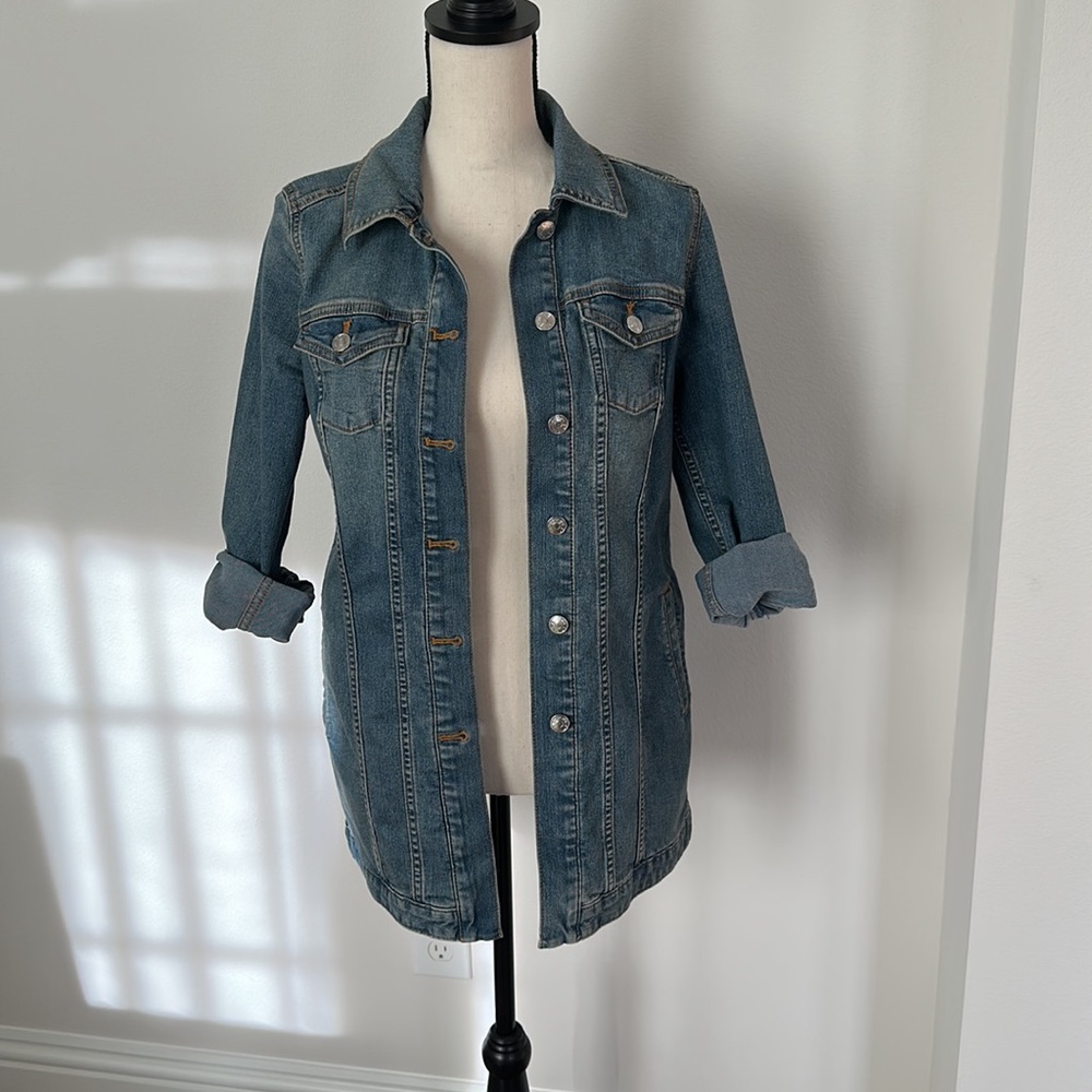 Chico’s denim jeans jacket. Size 4/6 - Picture 3 of 5